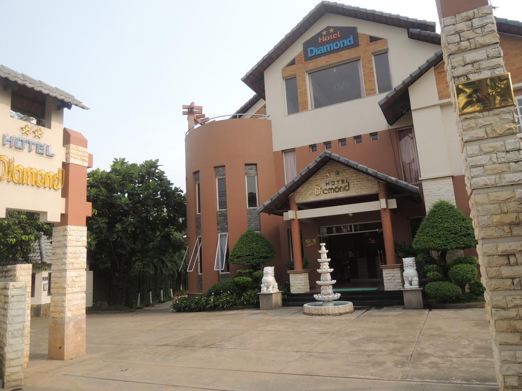 Diamond Hotel & Resort Biên Hòa Exterior foto